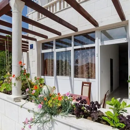 شقة Mamma Mia - Comfort One Bedroom With Terrace